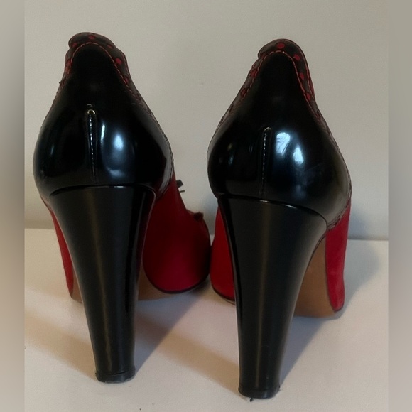 Mochino Cheap and Chic Heels - Picture 3 of 4